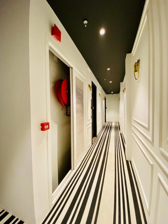 Madhav'S Lap Of Luxury Hotel Moradabad Exterior photo