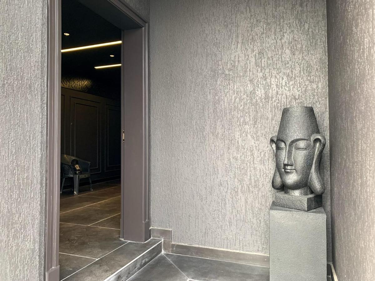 Madhav'S Lap Of Luxury Hotel Moradabad Exterior photo